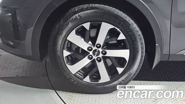 Kia Sorento 2023 — Фото 5/20