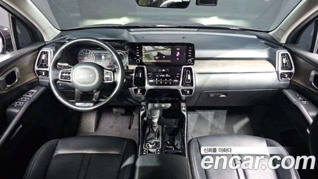 Kia Sorento 2023 — Фото 7/20
