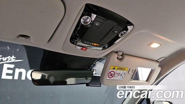 Kia Sorento 2023 — Фото 17/20