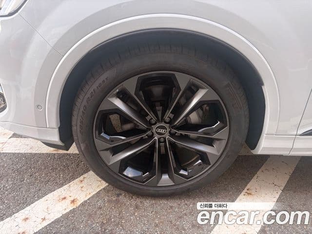 Audi Q7 2026 — Şəkil 4/10