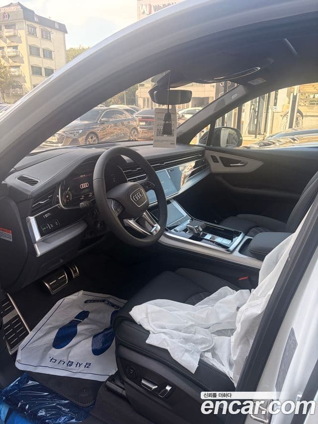 Audi Q7 2026 — Şəkil 6/10
