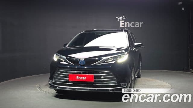 Toyota Sienna 2024 — Şəkil 15/37