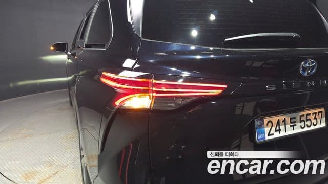 Toyota Sienna 2024 — Şəkil 5/37