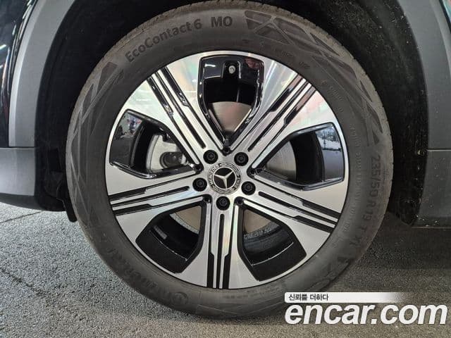 Mercedes-Benz EQB 2026 — ფოტო 10/20