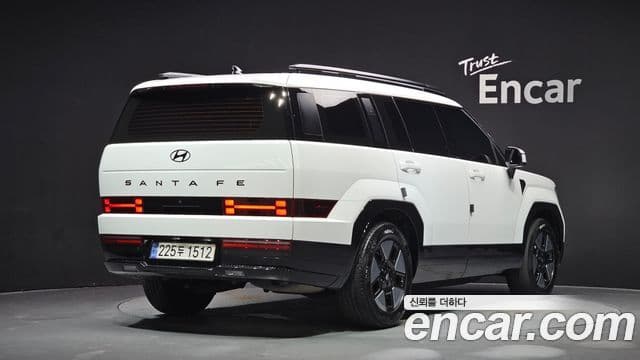 Hyundai Santa Fe 2024 — ფოტო 33/34