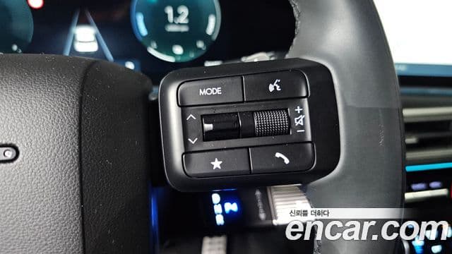 Hyundai Santa Fe 2024 — ფოტო 30/34