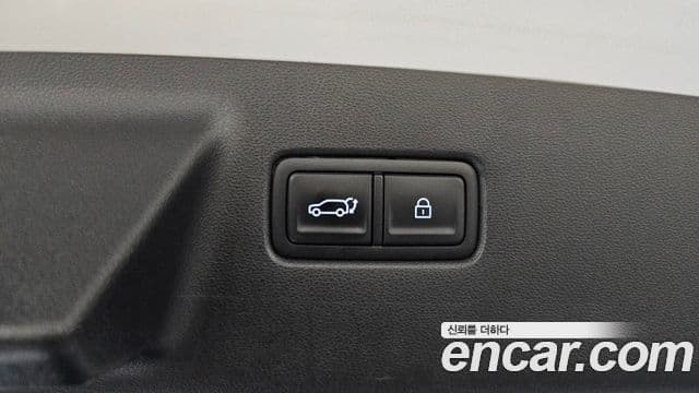 Hyundai Santa Fe 2024 — ფოტო 27/34