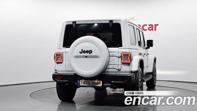 Jeep Wrangler 2021 — Şəkil 14/20