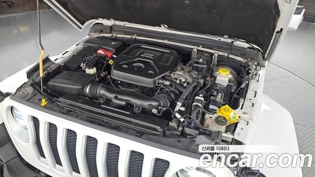 Jeep Wrangler 2021 — Şəkil 4/20