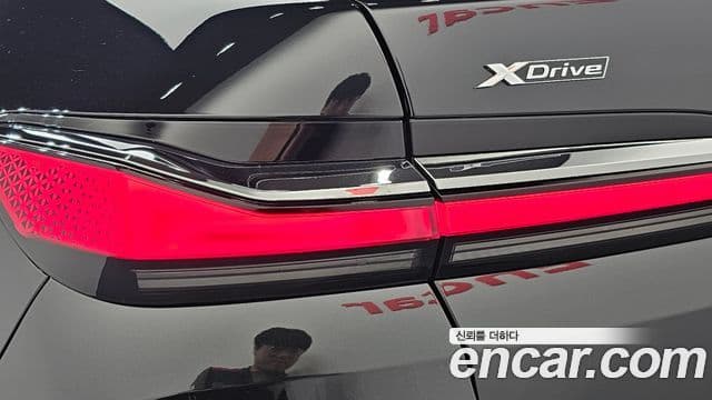 BMW 7 Series 2023 — Photo 29/35