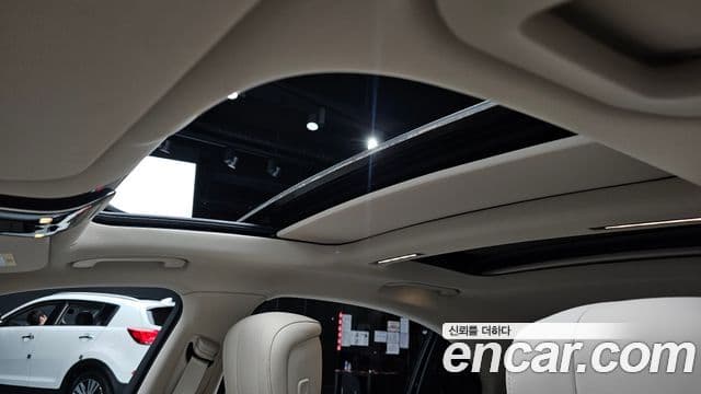 Mercedes-Benz S-Class 2024 — Photo 18/37