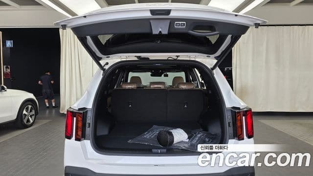 Kia Sorento 2024 — ფოტო 11/33