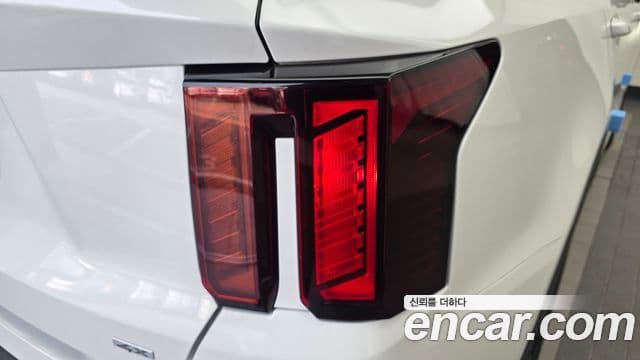 Kia Sorento 2024 — ფოტო 16/33