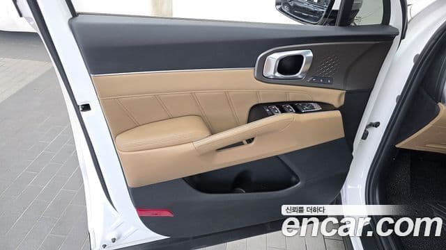 Kia Sorento 2024 — ფოტო 23/33