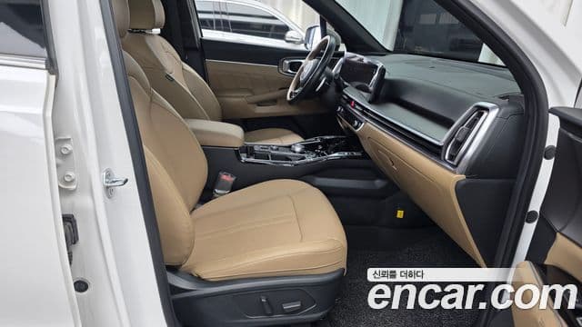 Kia Sorento 2024 — ფოტო 9/33