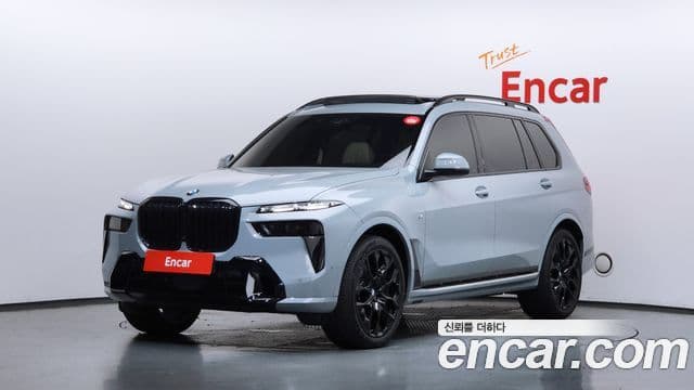 BMW X7 2025 — Photo 3/32