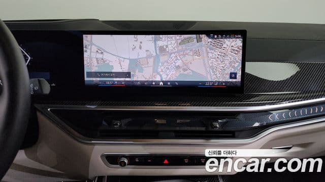 BMW X7 2025 — Photo 8/32