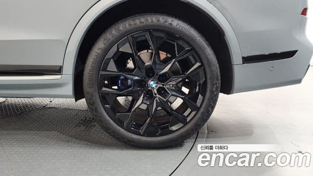 BMW X7 2025 — Photo 4/32