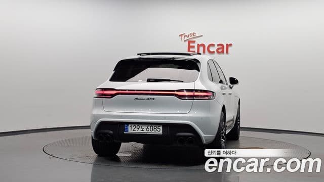 Porsche Macan 2023 — Фото 4/20