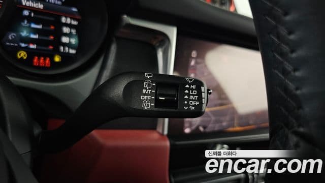 Porsche Macan 2023 — Photo 11/34