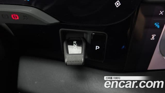 Porsche Taycan 2021 — Photo 5/34