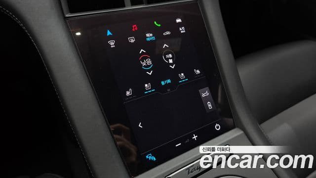 Porsche Taycan 2021 — Photo 10/34