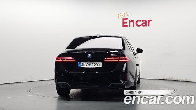 BMW 5 Series 2025 — Şəkil 29/34