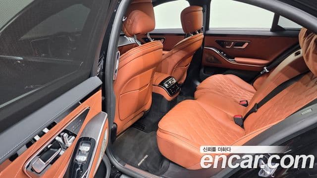 Mercedes-Benz S-Class 2022 — Photo 6/33