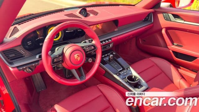 Porsche 911 2023 — ფოტო 13/20
