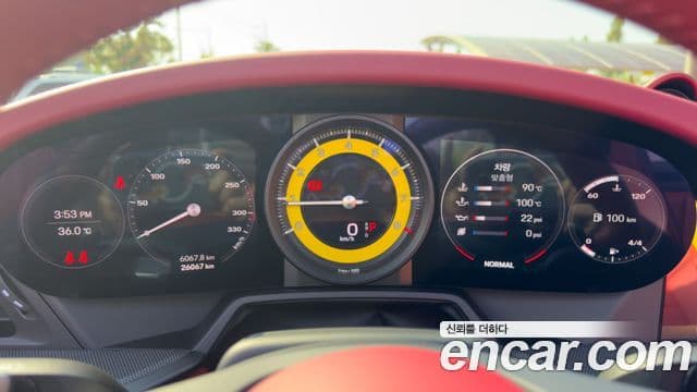 Porsche 911 2023 — ფოტო 11/20