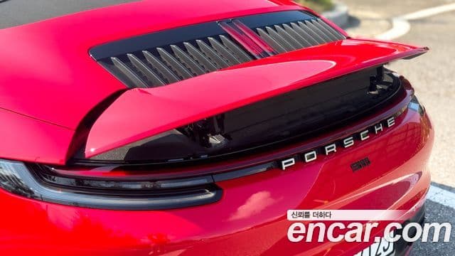 Porsche 911 2023 — ფოტო 17/20
