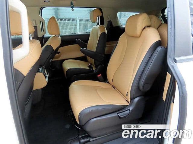 Kia Carnival 2023 — Фото 5/20