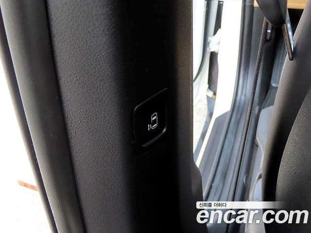 Kia Carnival 2023 — Фото 16/20