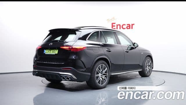 Mercedes-Benz GLC-Class 2025 — Photo 30/37