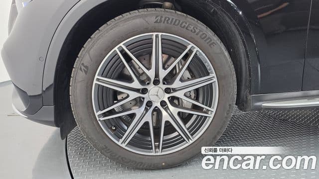 Mercedes-Benz GLC-Class 2025 — Photo 37/37