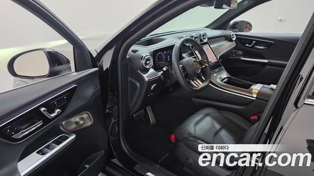 Mercedes-Benz GLC-Class 2025 — Photo 11/37