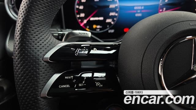 Mercedes-Benz GLC-Class 2025 — Photo 27/37