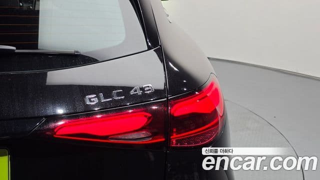 Mercedes-Benz GLC-Class 2025 — Photo 29/37