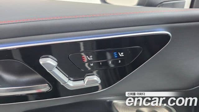 Mercedes-Benz GLC-Class 2025 — Photo 26/37