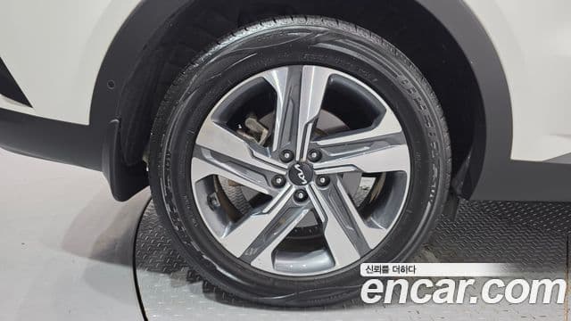 Kia Sorento 2022 — Фото 5/20