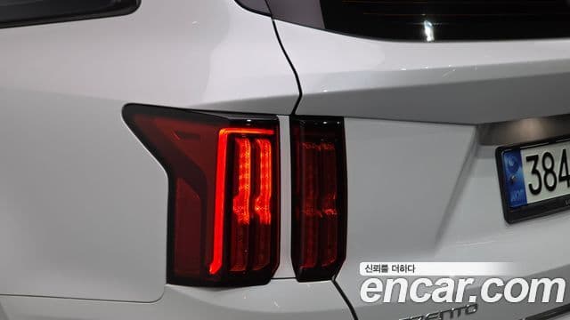 Kia Sorento 2022 — Photo 4/38