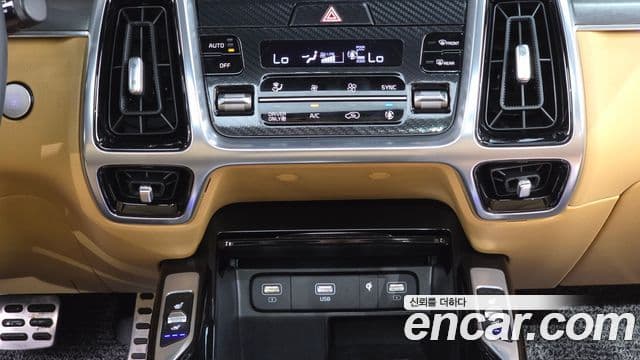 Kia Sorento 2022 — Photo 24/38