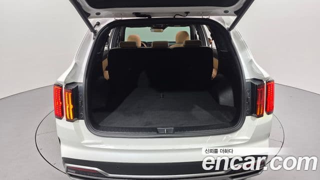 Kia Sorento 2022 — Photo 19/38