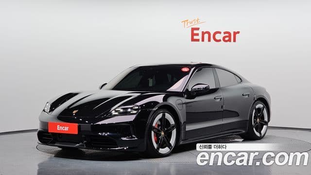 Porsche Taycan 2025 — ფოტო 16/31