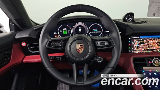 Porsche Taycan 2025 — ფოტო 8/31