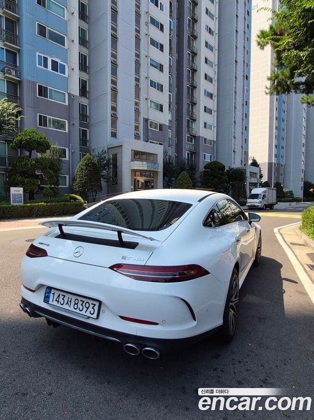 Mercedes-Benz AMG GT 2023 — Photo 9/16