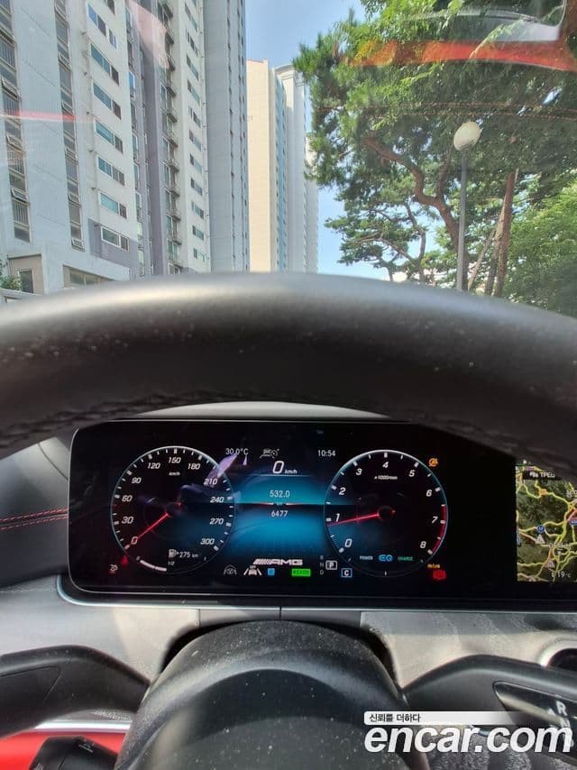 Mercedes-Benz AMG GT 2023 — Photo 12/16
