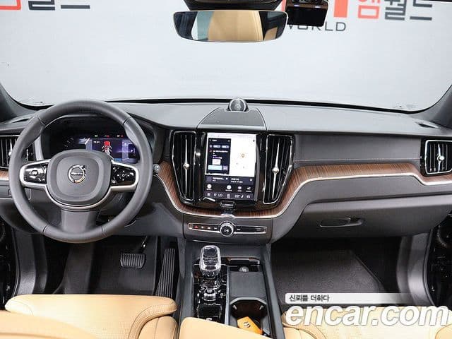 Volvo XC60 2024 — Photo 16/20