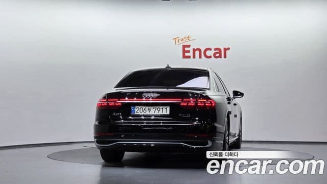 Audi A8 2023 — Photo 19/20