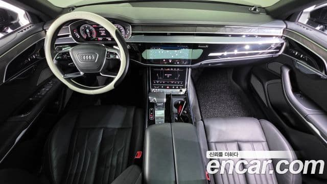 Audi A8 2023 — Photo 8/20
